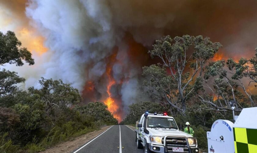 Les images de l’important incendie qui fait rage dans le sud-est de l’Australie