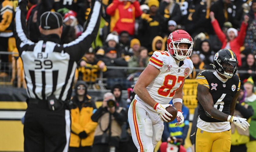 Chiefs great Tony Gonzalez vows to pay Travis Kelce's fine after record-breaking touchdown