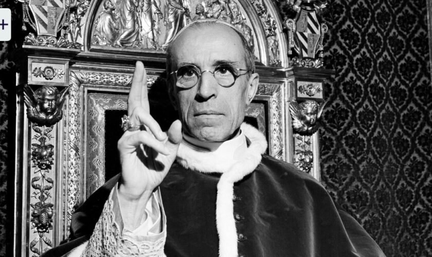 Was für eine Art Papst war Pius XII.?