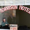 „Morrison Hotel“ von den Doors – Legendäres Gebäude geht in Flammen auf