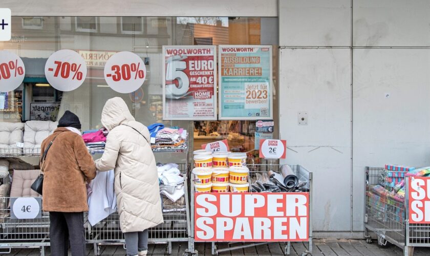 Warum Billigketten wie Woolworth und Action boomen