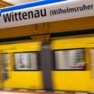 Ein Betrunkener hat am U-Bahnhof Wittenau gepöbelt und einen Sicherheitsmann angegriffen.. (Symbolbild) Foto: Fabian Sommer/dpa