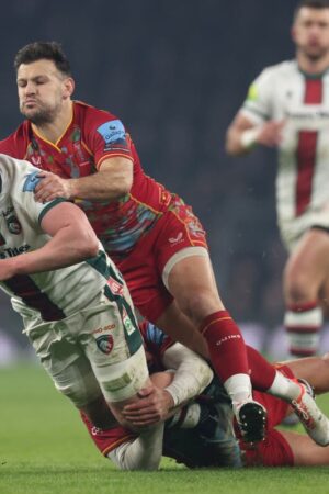 Leicester’s unlikely hero snatches share of spoils against Harlequins in annual festive treat