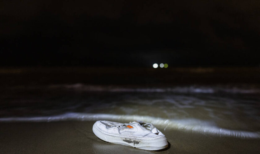 Trois personnes meurent dans une traversée clandestine de la Manche, sept autres «en urgence relative»