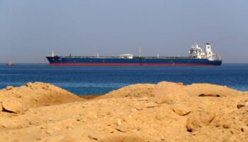 L’Egypte teste un allongement du canal de Suez