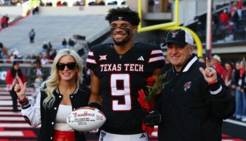 Texas Tech defensive back accuses Arkansas lineman of 'dirty' play during bowl game