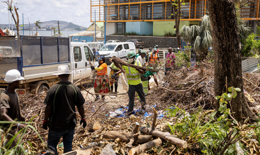 François Bayrou en route pour Mayotte, face au défi des urgences et de la reconstruction