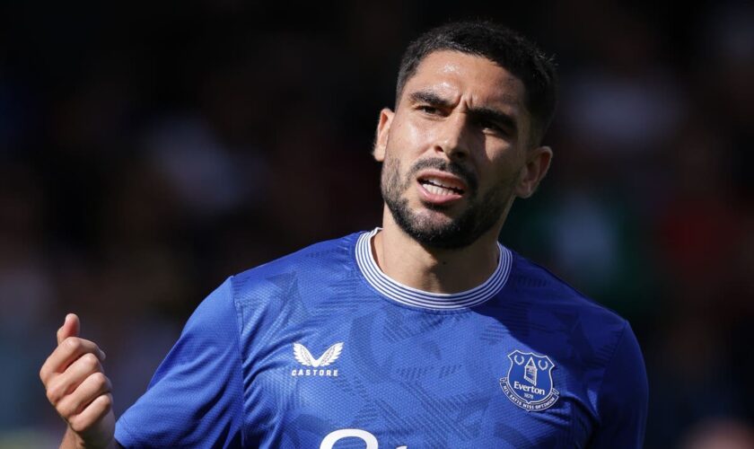 Neal Maupay: Whenever I’m having a bad day I check Everton score and smile