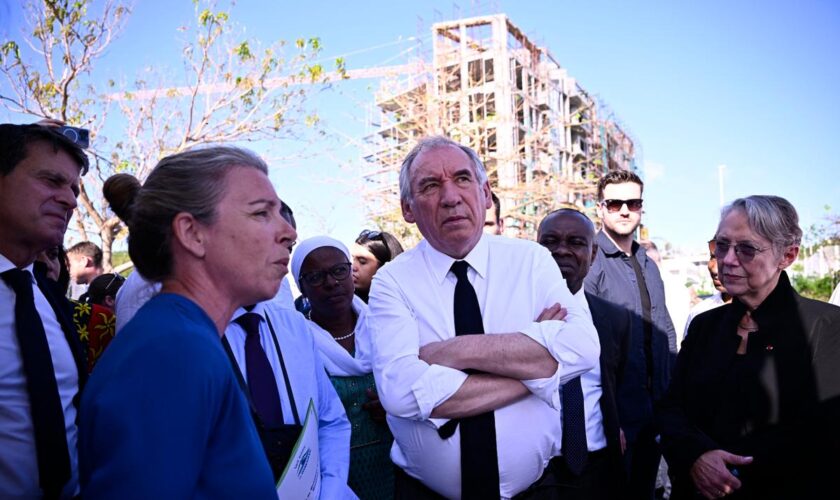 François Bayrou veut remettre Mayotte « debout » après le passage du cyclone Chido