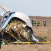 Le site du crash d'un avion de ligne d'Azerbaïdjan Airlines près de la ville kazakhe d'Aktau, à l'ouest du pays, le 25 décembre 2024