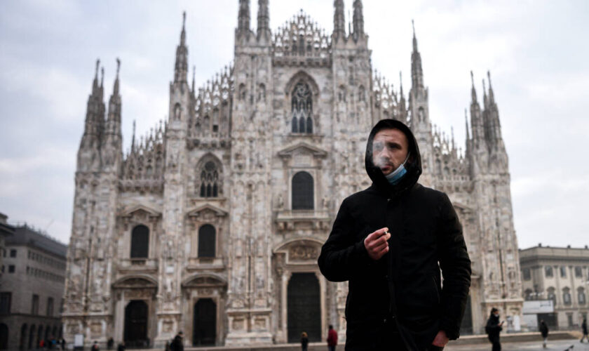 Milan interdit de fumer dans la rue à partir du 1er janvier 2025, sauf s’il n’y a personne