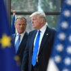 Le président du Conseil européen Donald Tusk (d) et le président américain Donald Trump (g) à Bruxelles le 25 mai 2017