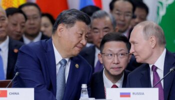 Xi kündigt in Neujahrsbotschaft an Putin Einsatz für „Weltfrieden“ an