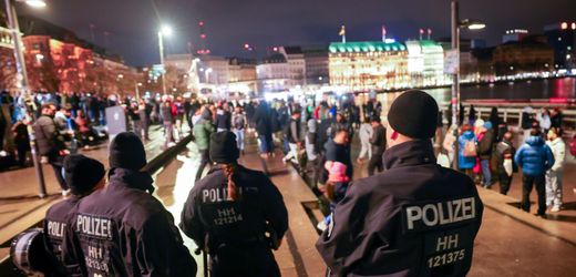 Silvester: So bereiten sich Polizei und Feuerwehr auf den Jahreswechsel vor