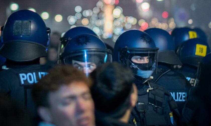 Silvester: Polizei- und Rettungskräfte richten sich auf Großeinsatz ein