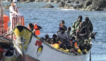 70 migrantes desaparecidos al hundirse una embarcación rumbo a España