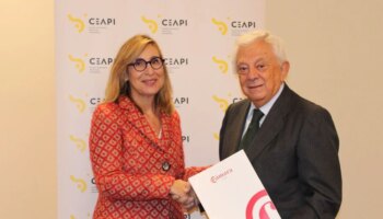 Acuerdo de la Cámara de Comercio y el Consejo Empresarial Alianza por Iberoamérica para la organización del VIII Congreso Iberoamericano de Sevilla