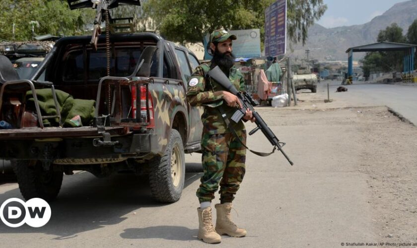 Afghan Taliban strike targets inside Pakistan