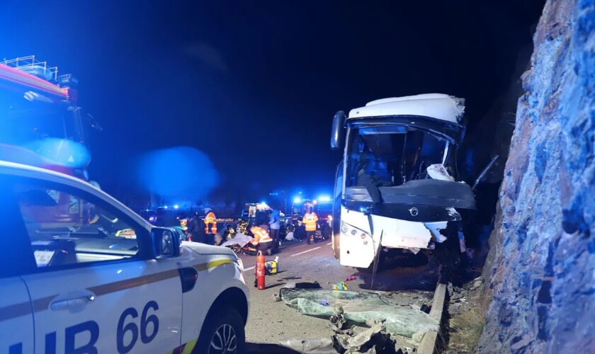 Al menos dos muertos y 6 heridos graves en el accidente de un autocar procedente de L'Hospitalet (Barcelona) en los Pirineos franceses