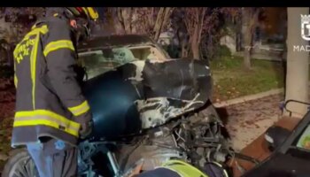 Atropello mortal en Usera: un coche pierde el control, choca contra otro y embiste a un ciclista