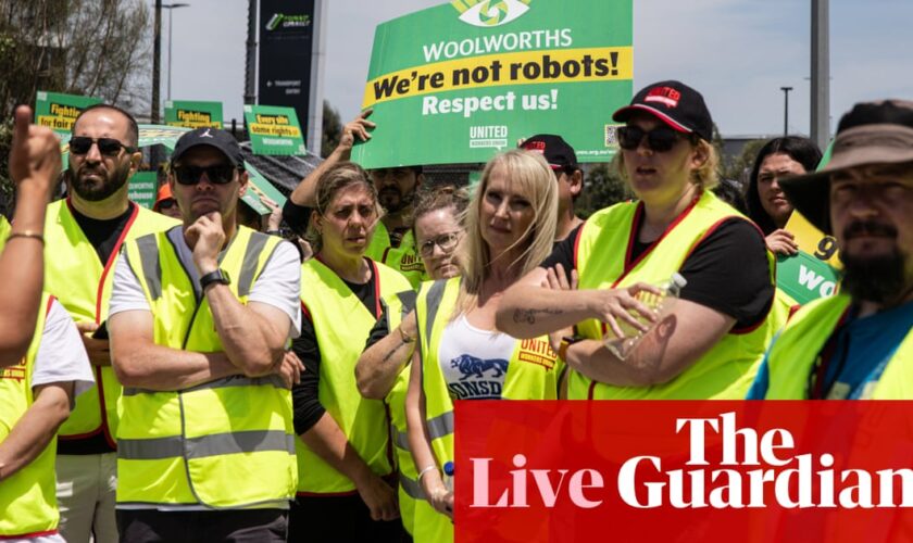 Australia news live: Woolworths workers continue strike as shelves go bare; worst state for business named