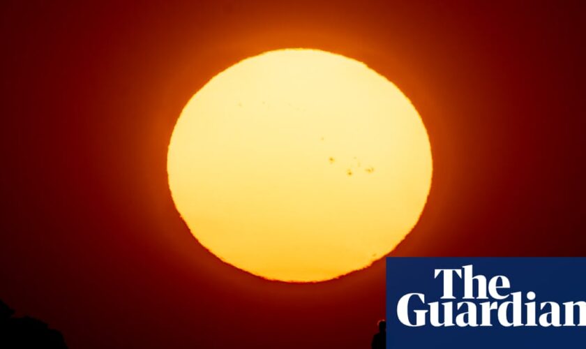 Australia weather: after hottest spring on record, a very warm and humid start to summer forecast