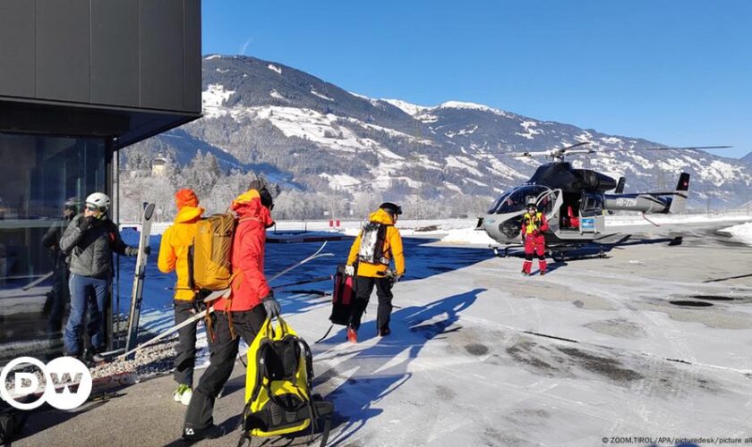 Austria: Father and son killed in avalanche in Tyrol