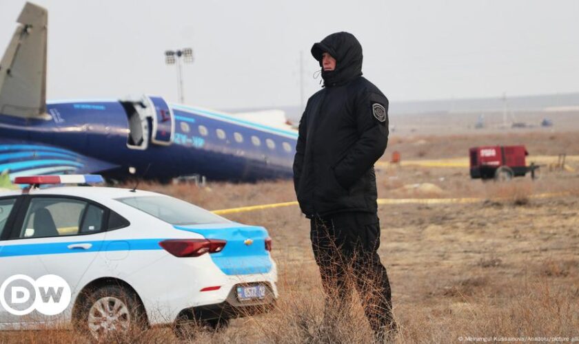 Azerbaijan Airlines cites 'external physical and technical interference' in early findings o jet Kazakhstan jet crash