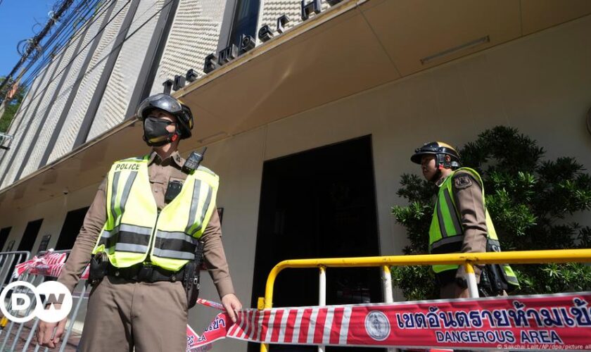 Bangkok hotel fire kills 3 tourists