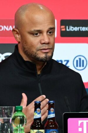 Bayern-Coach Kompany wünscht sich "Siege für Frieden"