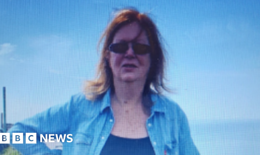 Body found in search for woman stuck in estuary mud