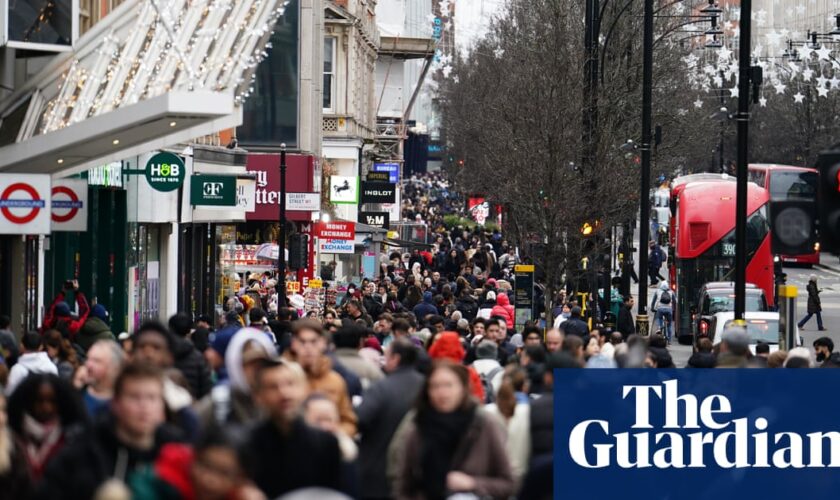 Boxing Day footfall down on UK high streets despite discounts