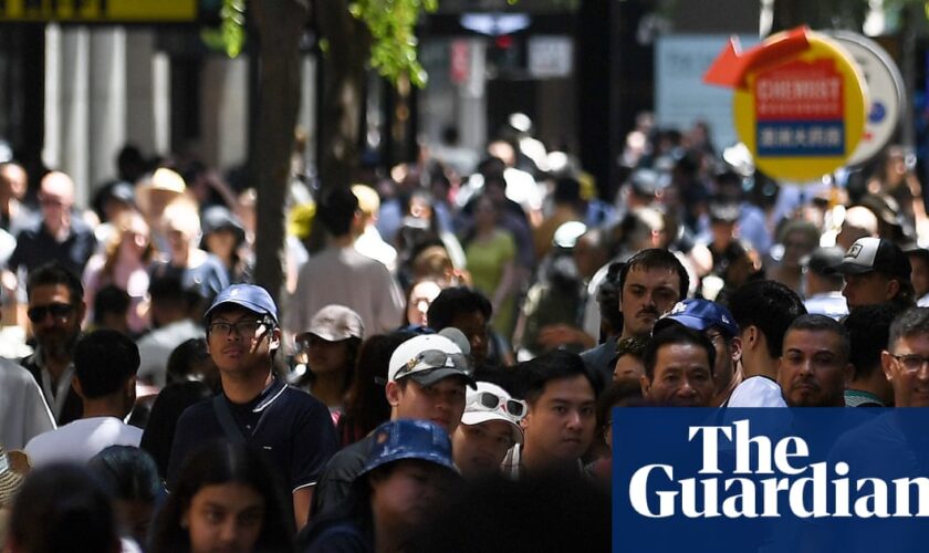 Boxing Day sales: crowds flock to stores around Australia in search of bargains