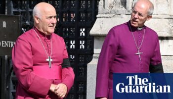 C of E must ‘kneel in penitence’ after difficult year, says archbishop of York