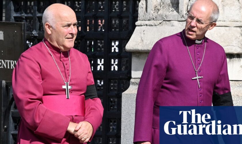 C of E must ‘kneel in penitence’ after difficult year, says archbishop of York