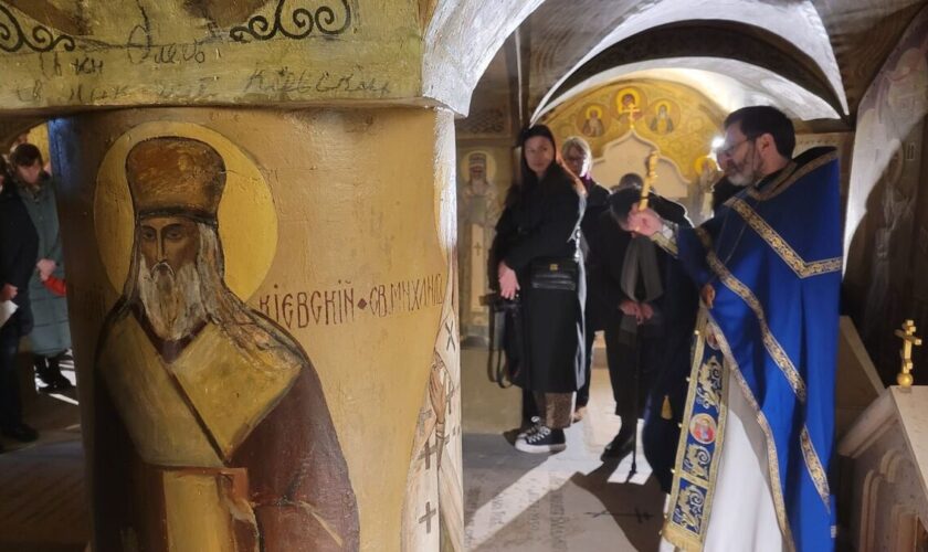 « C’est tellement beau » : à Sainte-Geneviève, les incroyables fresques de l’église orthodoxe ressuscitées