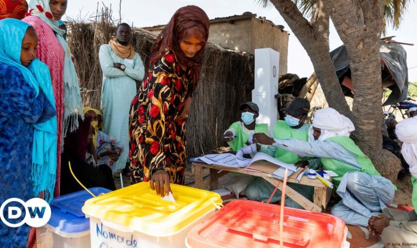 Chad goes to polls amid opposition boycott