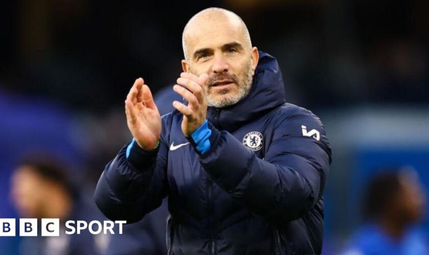 Chelsea Enzo Maresca applauds the club's supporters