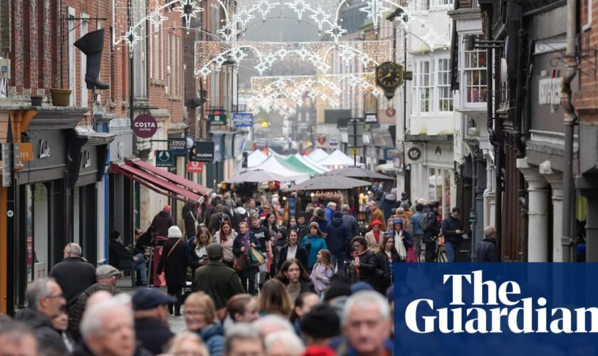 Christmas Day could be one of warmest on record in UK, predicts Met Office