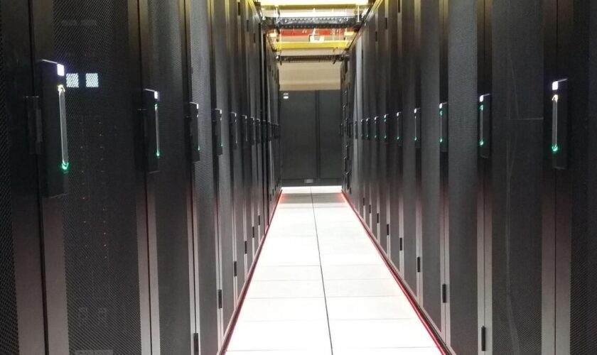 Construction de data centers : en Essonne, le débat manqué…