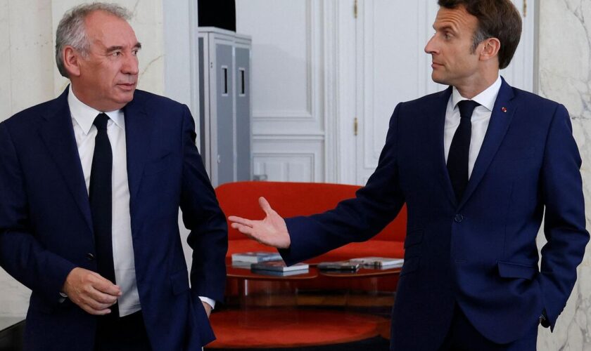 DIRECT. Gouvernement : Bayrou rencontre Macron ce midi pour évoquer une « architecture de démarrage »