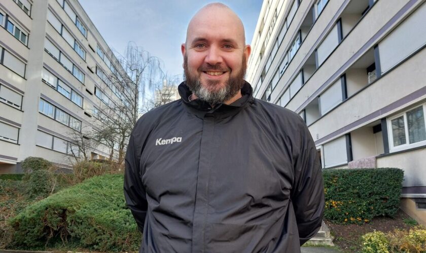 De Pontoise à la Tunisie : Kevin Decaux, sélectionneur de l’équipe de handball féminin, savoure la médaille