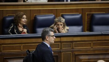 Derrota del Gobierno en el Congreso: Junts y PNV se unen al PP y tumban por 183 votos el impuesto a las energéticas