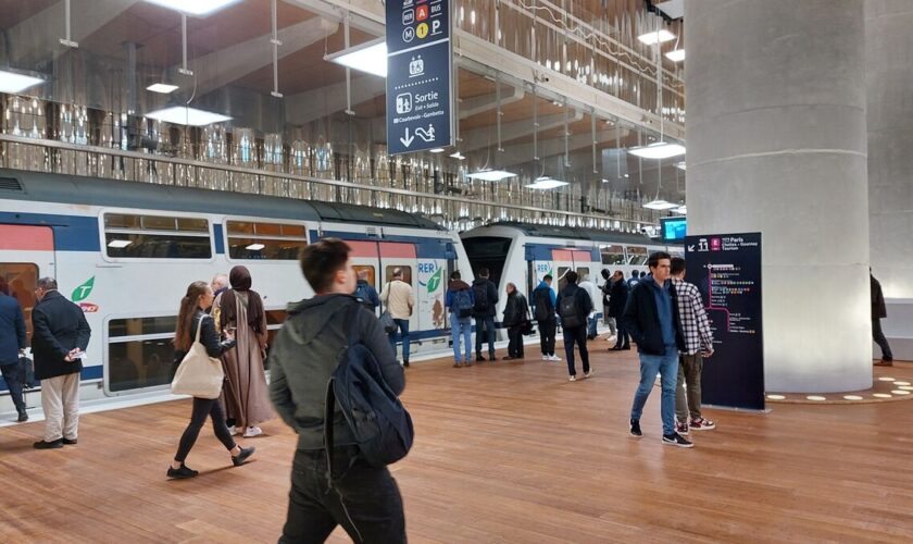 Des RER E toute la journée jusqu’à Nanterre : « Je vais gagner plus de 15 minutes, c’est cool »