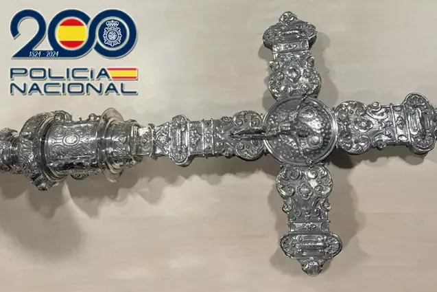 Detenido por robar una cruz de plata del siglo XVII en una iglesia de Salamanca