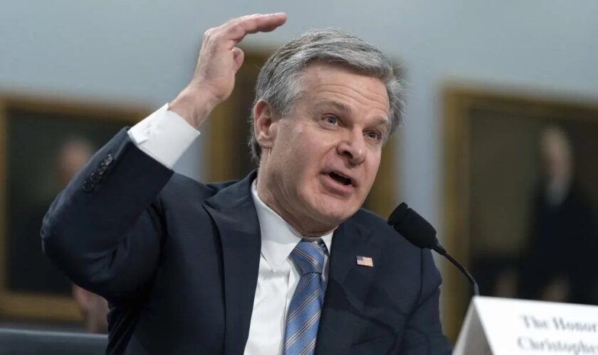 Dimite el director del FBI, Chris Wray, tras anunciar Trump hace días que nombrará a Kash Patel para ese cargo