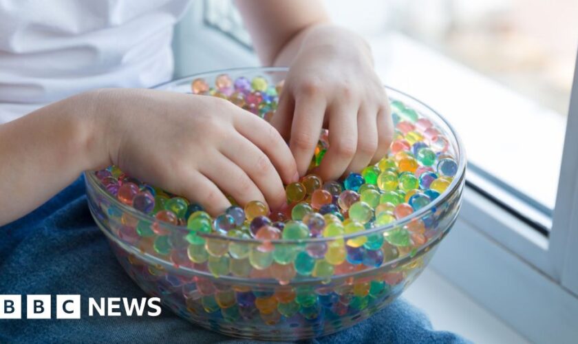 Doctors warn over water bead gifts for children