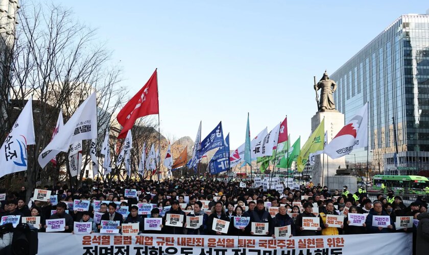 Dos 'héroes' y dos 'villanos' en la mayor crisis de la democracia de Corea del Sur