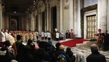 El Papa Francisco abre la Puerta Santa del Jubileo de la esperanza