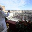 El Papa Francisco apela en Navidad al Año Santo para "silenciar las armas" en todo el mundo